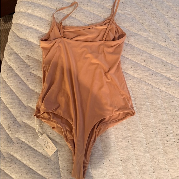 NWT AERIE Smoothez Tank Top Bodysuit - Beach Dune - Medium - Picture 11 of 13